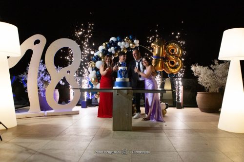 EOS 4889